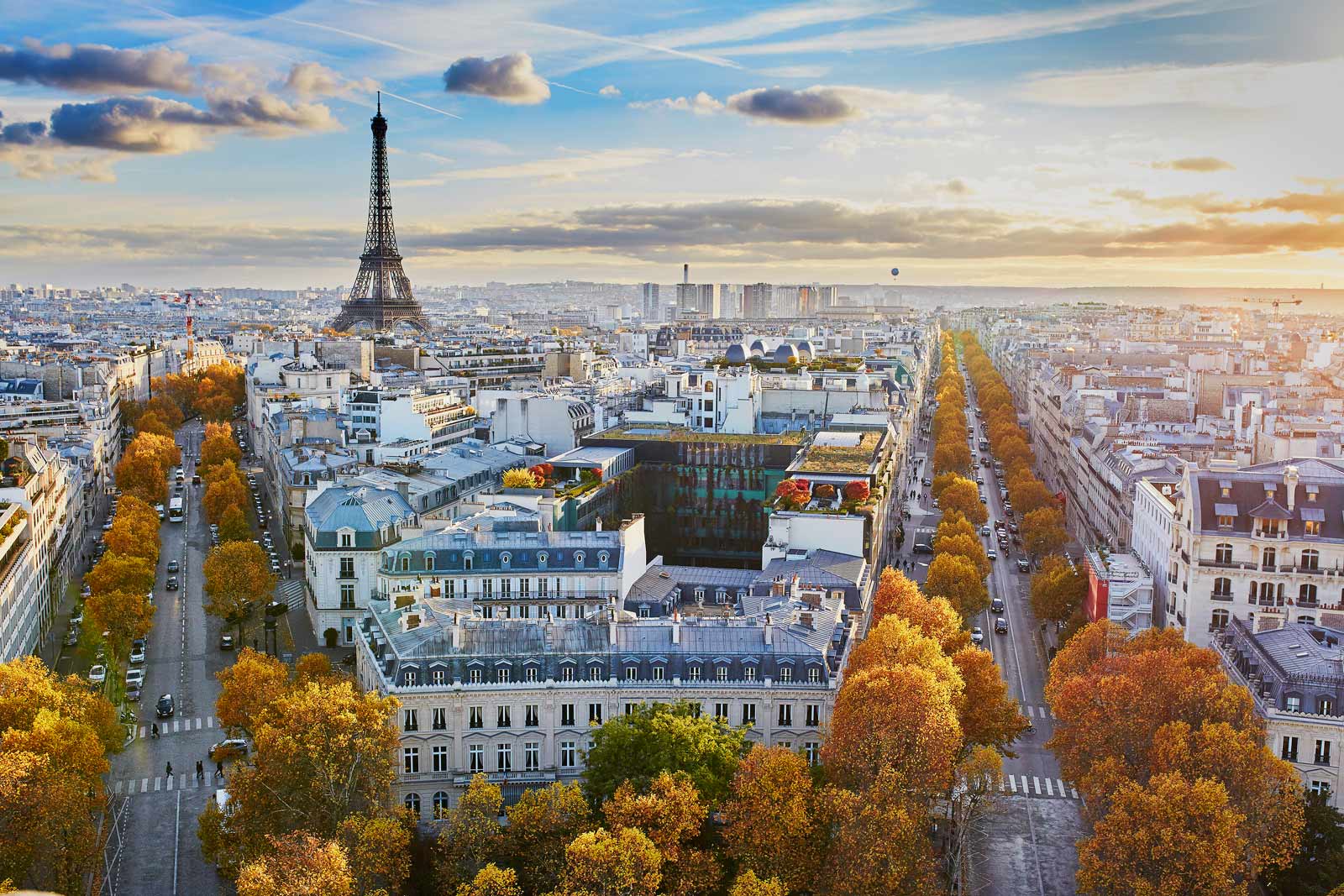 21 Best Paris Hotels with Eiffel Tower Views